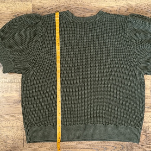 NWT! EXPRESS Olive Knit Top - Picture 5 of 7